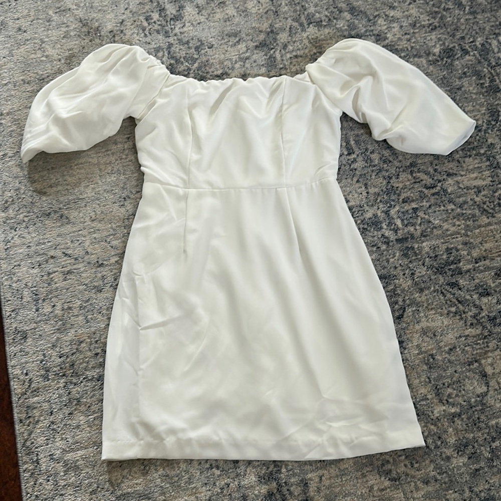 White DO+BE mini dress with puff sleeves, size: M